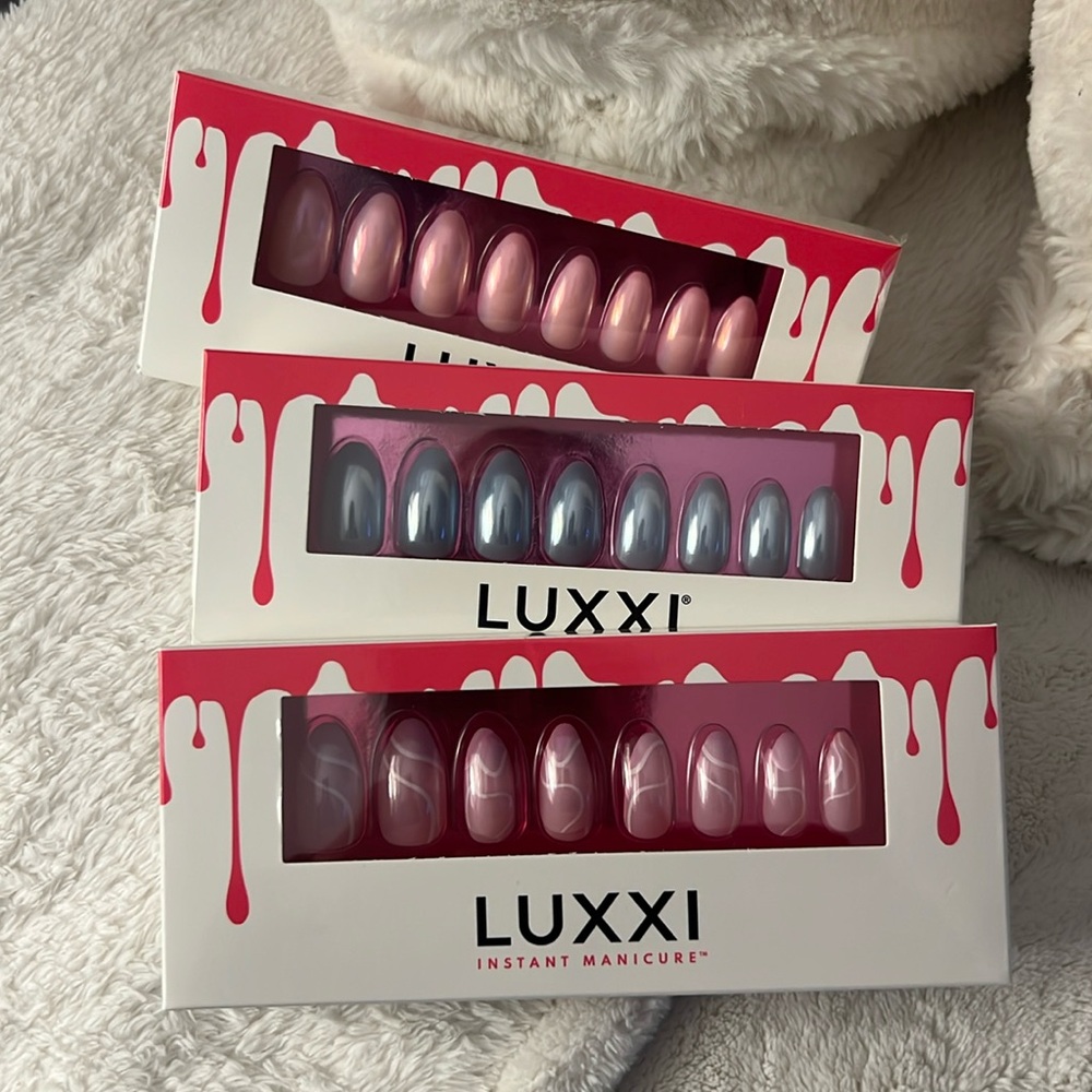 3 SETS OF LUXXI PRESS IN NAILS BRAND NEW INSTANT MANICURE RETAILS $16 each